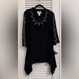 Joseph Ribkoff Black Top with White Accents size 14